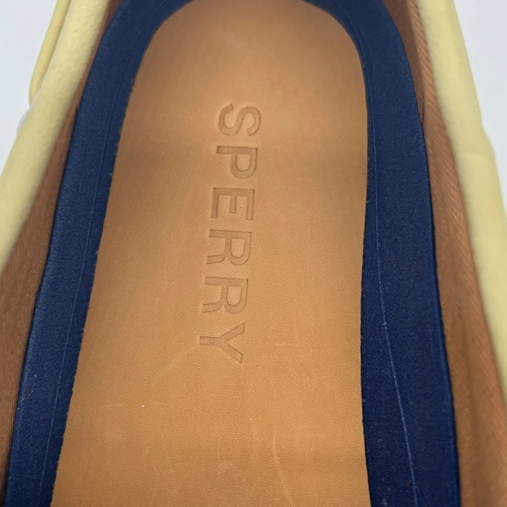 Sperry Slimboat Leather Boat Shoes Light Yellow Women’s US Size 11 New With Box